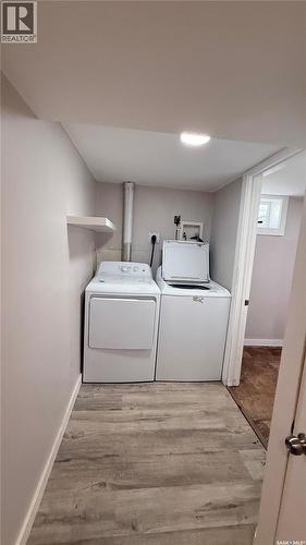 1537 Second Street, Estevan, SK - Indoor Photo Showing Laundry Room