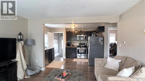 1537 Second Street, Estevan, SK - Indoor
