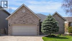 483 PARROTT Place Woodstock, ON N4T 1V8