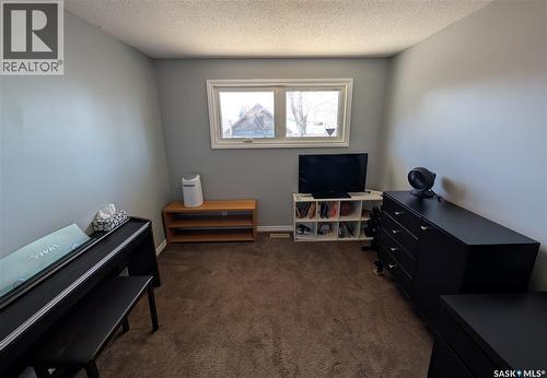 102 Mollard Crescent, Regina, SK - Indoor