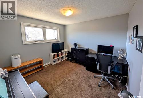 102 Mollard Crescent, Regina, SK - Indoor Photo Showing Office
