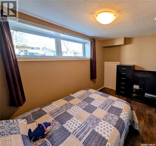 102 Mollard Crescent, Regina, SK - Indoor Photo Showing Bedroom