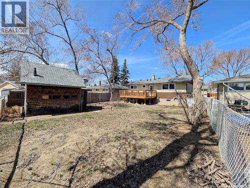 102 Mollard Crescent, Regina, SK - Outdoor