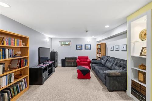 31 Scammel Rd, Winnipeg, MB 