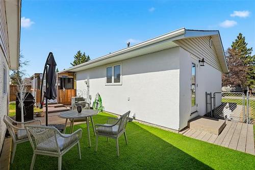 10 George Suttie Bay, Winnipeg, MB 