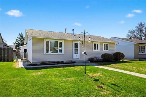10 George Suttie Bay, Winnipeg, MB 