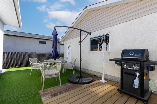 10 George Suttie Bay, Winnipeg, MB 