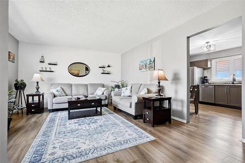 10 George Suttie Bay, Winnipeg, MB 