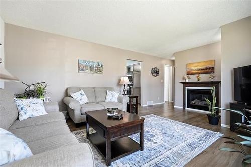 10 George Suttie Bay, Winnipeg, MB 