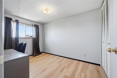 10 Masterton Cr, Winnipeg, MB 