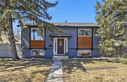 10 Masterton CR  Winnipeg, MB R2P 0M9