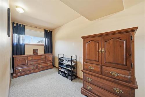 10 Masterton Cr, Winnipeg, MB 