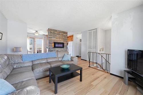 10 Masterton Cr, Winnipeg, MB 