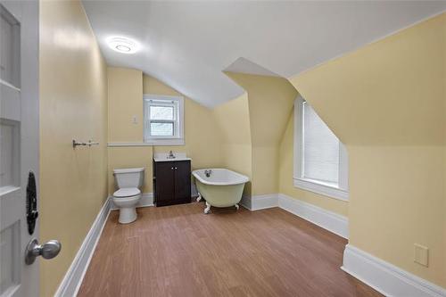 348 St John'S Ave, Winnipeg, MB 