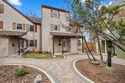 11-610 Kenaston BLVD  Winnipeg, MB R3N 2A1