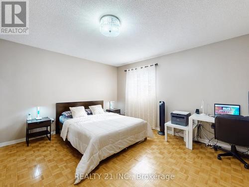11 Iles Street W, Ajax, ON - Indoor Photo Showing Bedroom