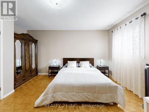 11 Iles Street W, Ajax, ON - Indoor Photo Showing Bedroom