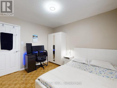 11 Iles Street W, Ajax, ON - Indoor Photo Showing Bedroom