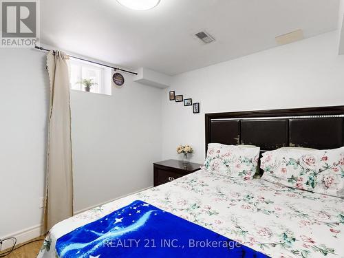 11 Iles Street W, Ajax, ON - Indoor Photo Showing Bedroom