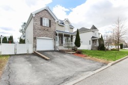 107 Rue Pierre-Raimbault  Terrebonne (Lachenaie), QC J6V 1L7