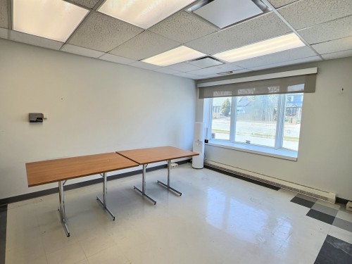 Salle communautaire - 168 Boul. Maple, Châteauguay, QC - Indoor Photo Showing Other Room