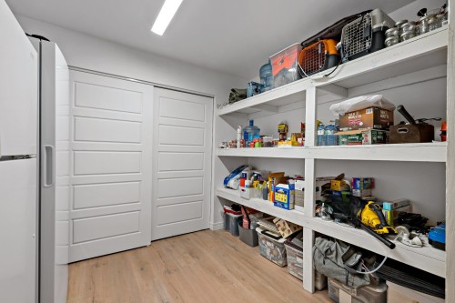 Rangement - 371 Ch. Maskinongé, Amherst, QC - Indoor With Storage
