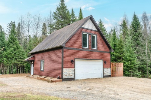 Garage - 371 Ch. Maskinongé, Amherst, QC - Outdoor With Exterior