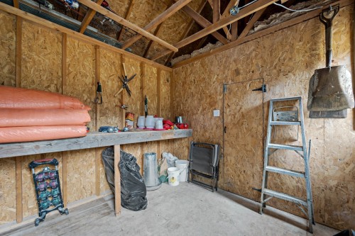 Remise - 371 Ch. Maskinongé, Amherst, QC - Indoor Photo Showing Basement