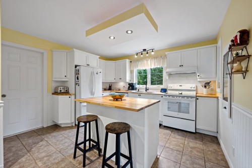 Cuisine - 371 Ch. Maskinongé, Amherst, QC - Indoor Photo Showing Kitchen