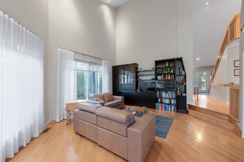 Living Room - 781 Rue Fernet, Saint-Jean-Sur-Richelieu, QC - Indoor