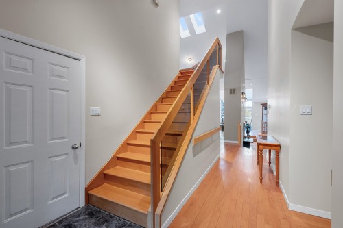 Staircase - 781 Rue Fernet, Saint-Jean-Sur-Richelieu, QC - Indoor Photo Showing Other Room
