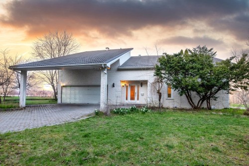 Front of Structure - 781 Rue Fernet, Saint-Jean-Sur-Richelieu, QC - Outdoor