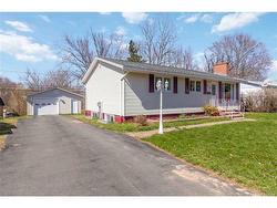 428 Gardiner ST Oromocto, NB E2V 1G3