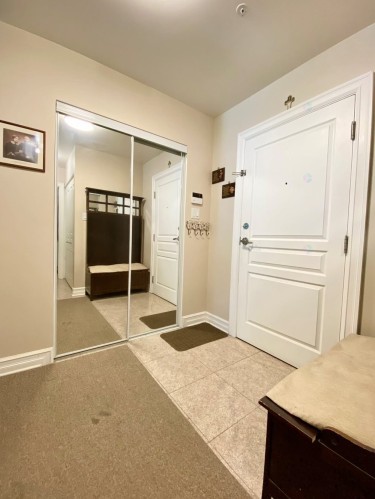 Mud Room - 107-945 Rue Muir, Montréal (Saint-Laurent), QC - Indoor Photo Showing Other Room