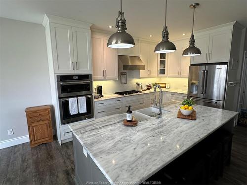1694 Noah, Ruthven, ON 