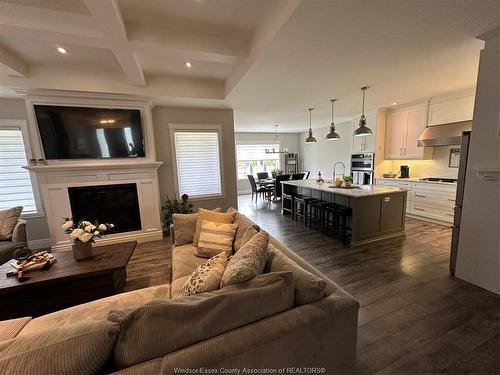 1694 Noah, Ruthven, ON 