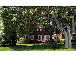 124 LLydican Avenue Chatham, ON N7L 3E8