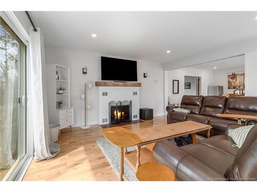 180 Preston Dr, Fredericton, NB 