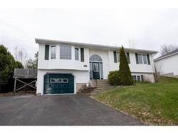 372 Kimble DR  Fredericton, NB E3B 6Y5