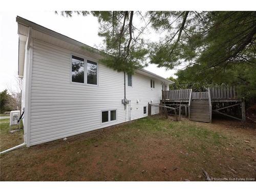 372 Kimble Dr, Fredericton, NB 