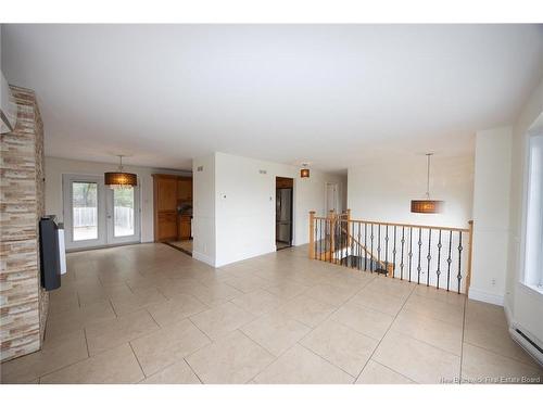 372 Kimble Dr, Fredericton, NB 