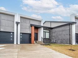 51 Helen Creighton  Bedford, NS B4B 0Z6