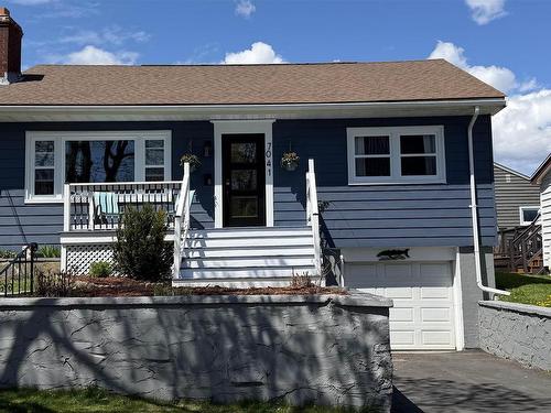 7041 Pearson Drive  Halifax, NS B3L 2K7