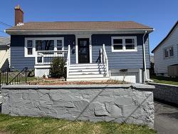 7041 Pearson Drive  Halifax, NS B3L 2K7