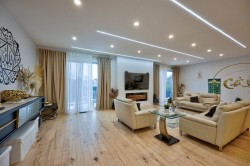 Salon - 