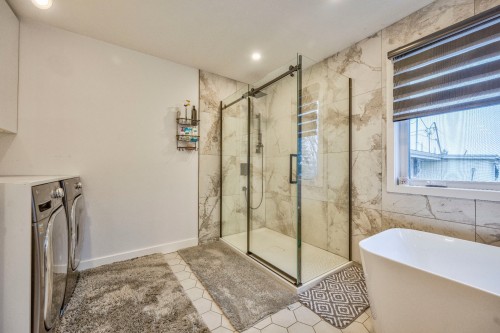 Salle de bains - 2B Tsse Chatel, Laval (Sainte-Rose), QC - Indoor Photo Showing Bathroom