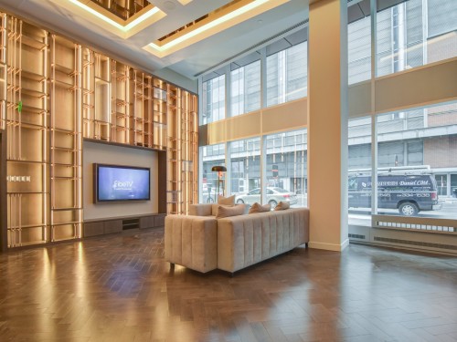 Hall d'entrée/Vestibule - 4905-1288 Rue St-Antoine O., Montréal (Ville-Marie), QC - Indoor Photo Showing Other Room With Fireplace