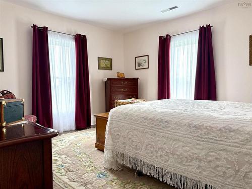 1684 242 Highway, River Hebert, NS 