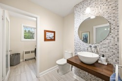 Powder room - 