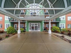 102 116 Larry Uteck Boulevard  Halifax, NS B3M 4T1